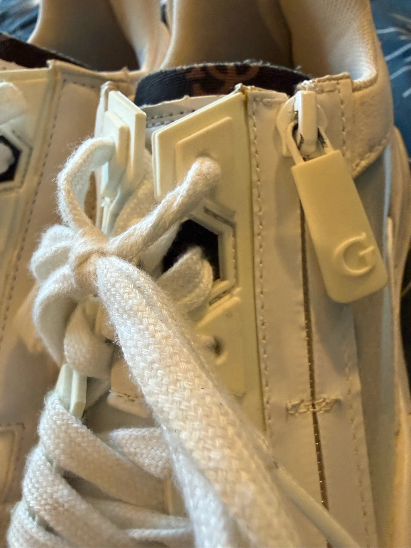 Baskete Guess tamanho 39 – photo 4